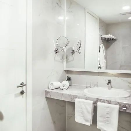 City Beach Makarska Apartman *